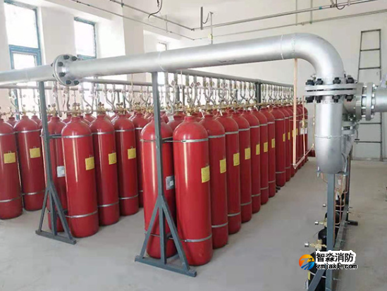 气体灭火系统中结构与安装要求高度